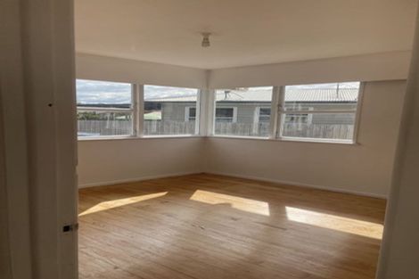 Photo of property in 12 Kohinoor Avenue, Mangere, Auckland, 2022