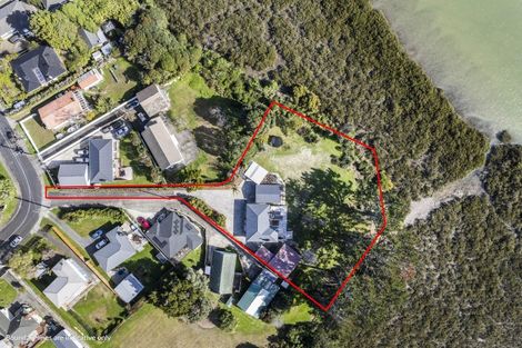 Photo of property in 58 Cobham Crescent, Kelston, Auckland, 0602