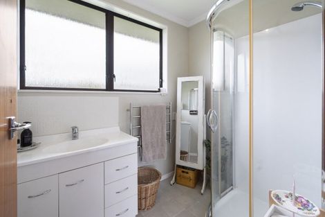 Photo of property in 4 Milne Street, Sanson, 4817