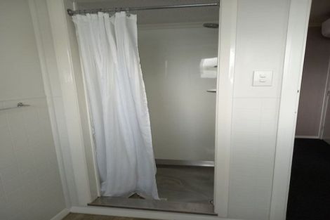 Photo of property in 3/6 Russell Street, Feilding, 4702