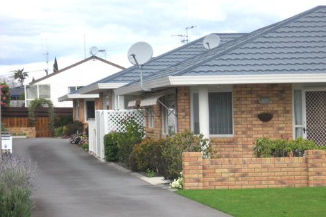 Photo of property in 482c Devonport Road, Tauranga South, Tauranga, 3112