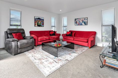 Photo of property in 1 Te Akau Place, One Tree Point, 0118