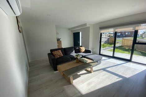 Photo of property in 7b Poruru Close, Papakura, 2110