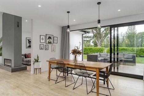 Photo of property in 37 Kohunga Crescent, Bottle Lake, Christchurch, 8083