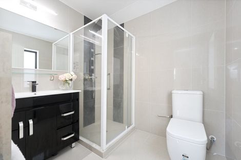 Photo of property in 5 Dhaka Lane, Ranui, Auckland, 0612
