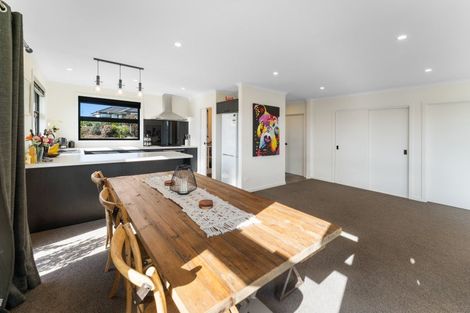 Photo of property in 32 Katania Heights, Brightwater, 7022