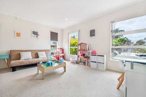 Photo of property in 14c Sunnyhill Crescent, Sunnyhills, Auckland, 2010