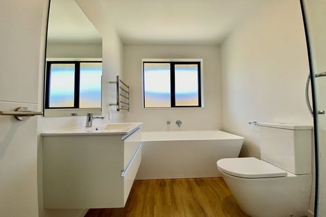 Photo of property in 24 Eileen Way, Rolleston, 7615