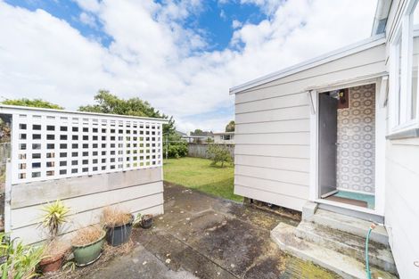 Photo of property in 94 Victoria Avenue, Palmerston North, 4410