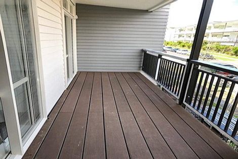 Photo of property in 4/44 Carlos Drive, Flat Bush, Auckland, 2016