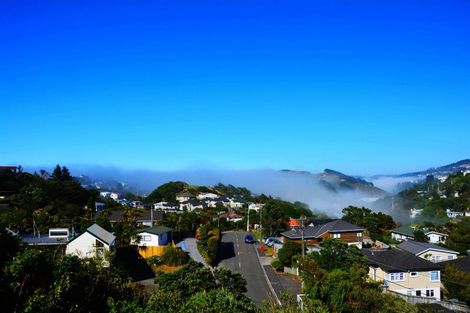 Photo of property in 42a Glanmire Road, Newlands, Wellington, 6037