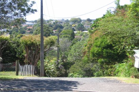 Photo of property in 2/149a Rangatira Road, Beach Haven, Auckland, 0626