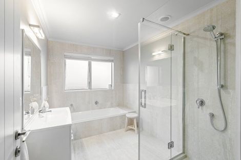 Photo of property in 18 Eastridge Terrace, Huntington, Hamilton, 3210