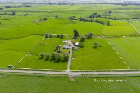 Photo of property in 1193 Taonui Road, Colyton, Feilding, 4775