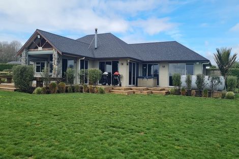 Photo of property in 190 Ohanga Road, Onaero, Waitara, 4383