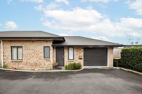 Photo of property in 4/99 Lake Road, Frankton, Hamilton, 3204