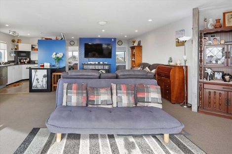 Photo of property in 5/1086 Papamoa Beach Road, Papamoa Beach, Papamoa, 3118