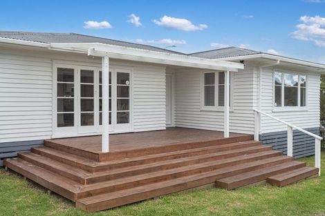Photo of property in 1 Whimp Avenue, Onerahi, Whangarei, 0110
