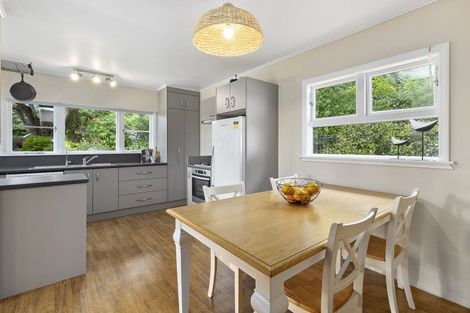 Photo of property in 52 Chester Road, Tawa, Wellington, 5028
