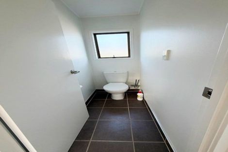 Photo of property in 13 Jenanne Place, Totara Vale, Auckland, 0629