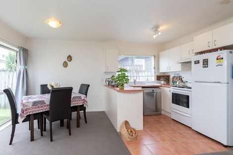 Photo of property in 192 Old Farm Road, Hamilton East, Hamilton, 3216