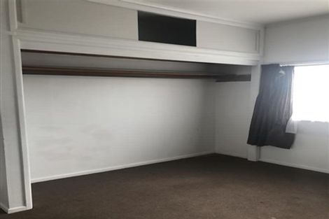 Photo of property in 72 Don Buck Road, Massey, Auckland, 0614