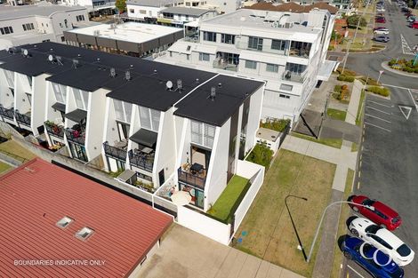 Photo of property in 1/17 Victoria Road, Mount Maunganui, 3116