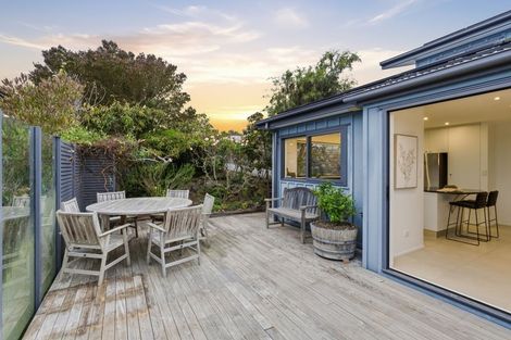 Photo of property in 39 Santa Maria Avenue, Mount Pleasant, Christchurch, 8081
