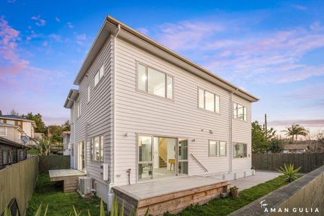 Photo of property in 208a Henderson Valley Road, Henderson, Auckland, 0612