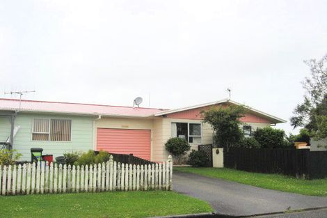 Photo of property in 2a Lockesley Place, Onerahi, Whangarei, 0110