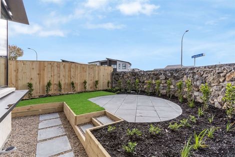 Photo of property in 1 Ocean Breeze Avenue, Hobsonville, Auckland, 0616