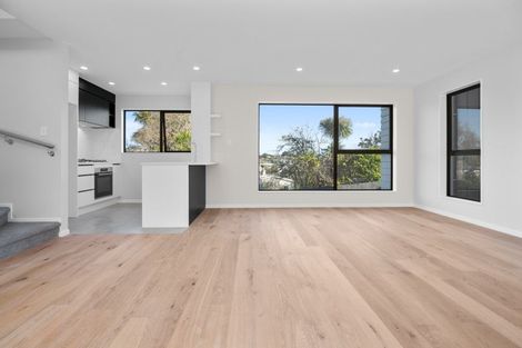 Photo of property in 4e Meadowvale Avenue, Forrest Hill, Auckland, 0620