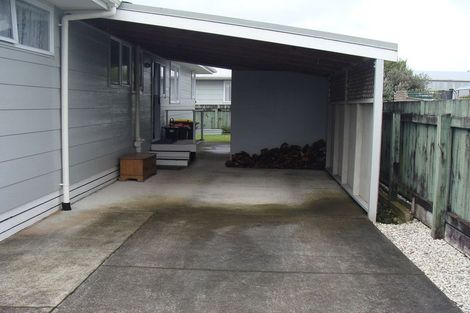 Photo of property in 7 Standish Street, Midhirst, Stratford, 4394