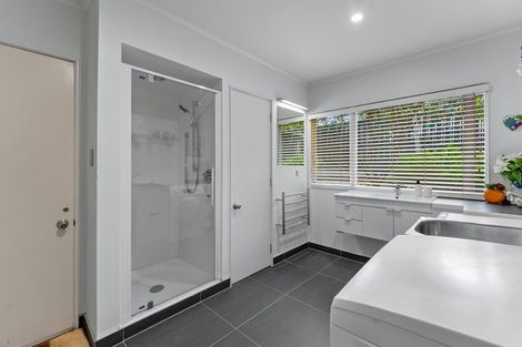 Photo of property in 21 Hastings Road, Mairangi Bay, Auckland, 0630