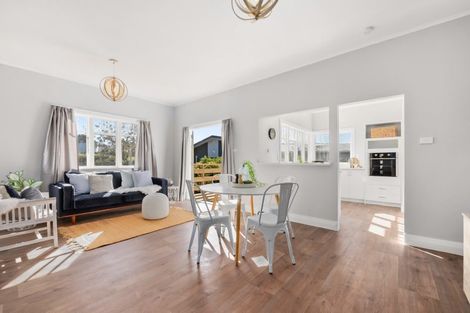 Photo of property in 5 York Street, Moera, Lower Hutt, 5010