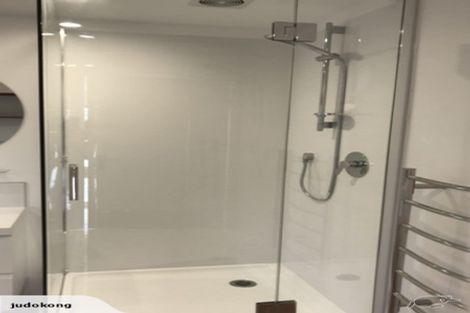 Photo of property in 5 Madison Place, Forrest Hill, Auckland, 0620