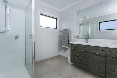 Photo of property in 26 Spotted Dove Road, Hobsonville, Auckland, 0616