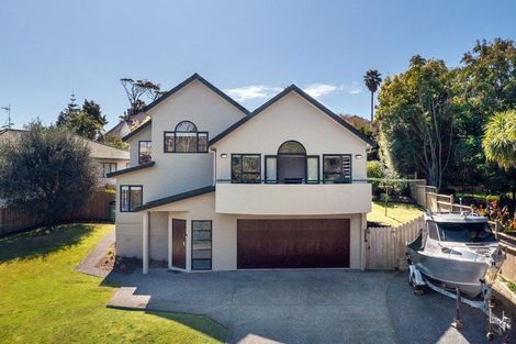 Photo of property in 7 Emerald Way, Rosedale, Auckland, 0632