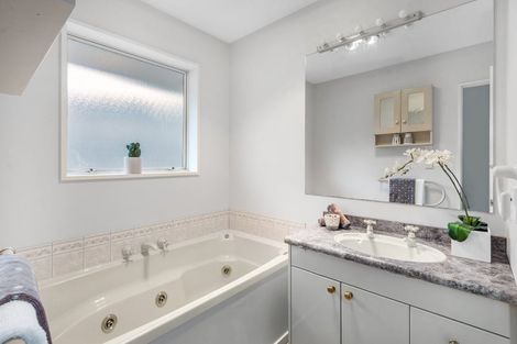 Photo of property in 86 Brookside Terrace, Bryndwr, Christchurch, 8053