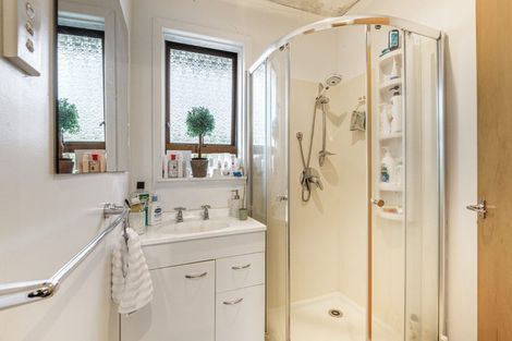 Photo of property in 20 Matapouri Road, Mangere Bridge, Auckland, 2022