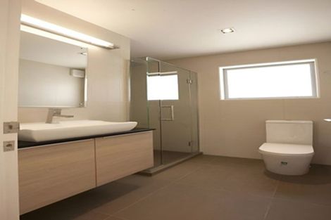 Photo of property in 5 Kilear Close, Pinehill, Auckland, 0632