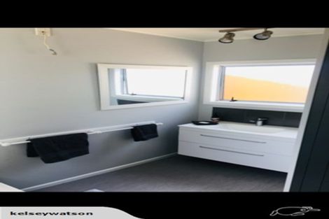 Photo of property in 21 Peel Street, Westport, 7825