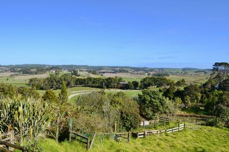 Photo of property in 74 Tarrant Road, Helensville, 0875