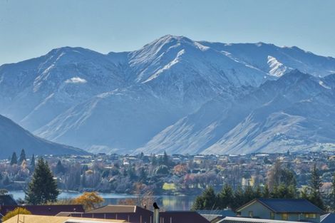 Photo of property in 23 Little Alpha Loop, Wanaka, 9305
