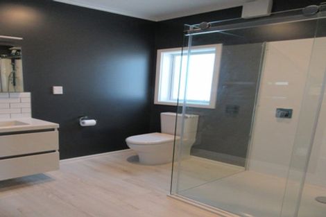 Photo of property in 12 Vista Crescent, Maoribank, Upper Hutt, 5018