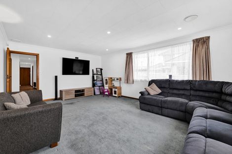 Photo of property in 180 Waihi Road, Hawera, 4610