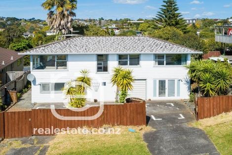 Photo of property in 84 Glamorgan Drive, Torbay, Auckland, 0630