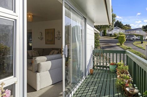 Photo of property in 19a Hicks Close, Whitby, Porirua, 5024