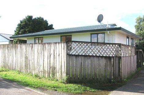 Photo of property in 14 Cameron Place, Ranui, Auckland, 0612