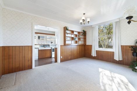 Photo of property in 50 Woodside Avenue, Northcote, Auckland, 0627